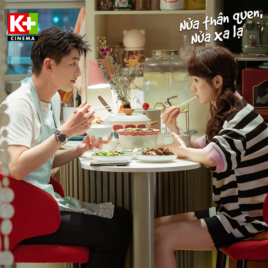 Nửa Thân Quen, Nửa Xa Lạ