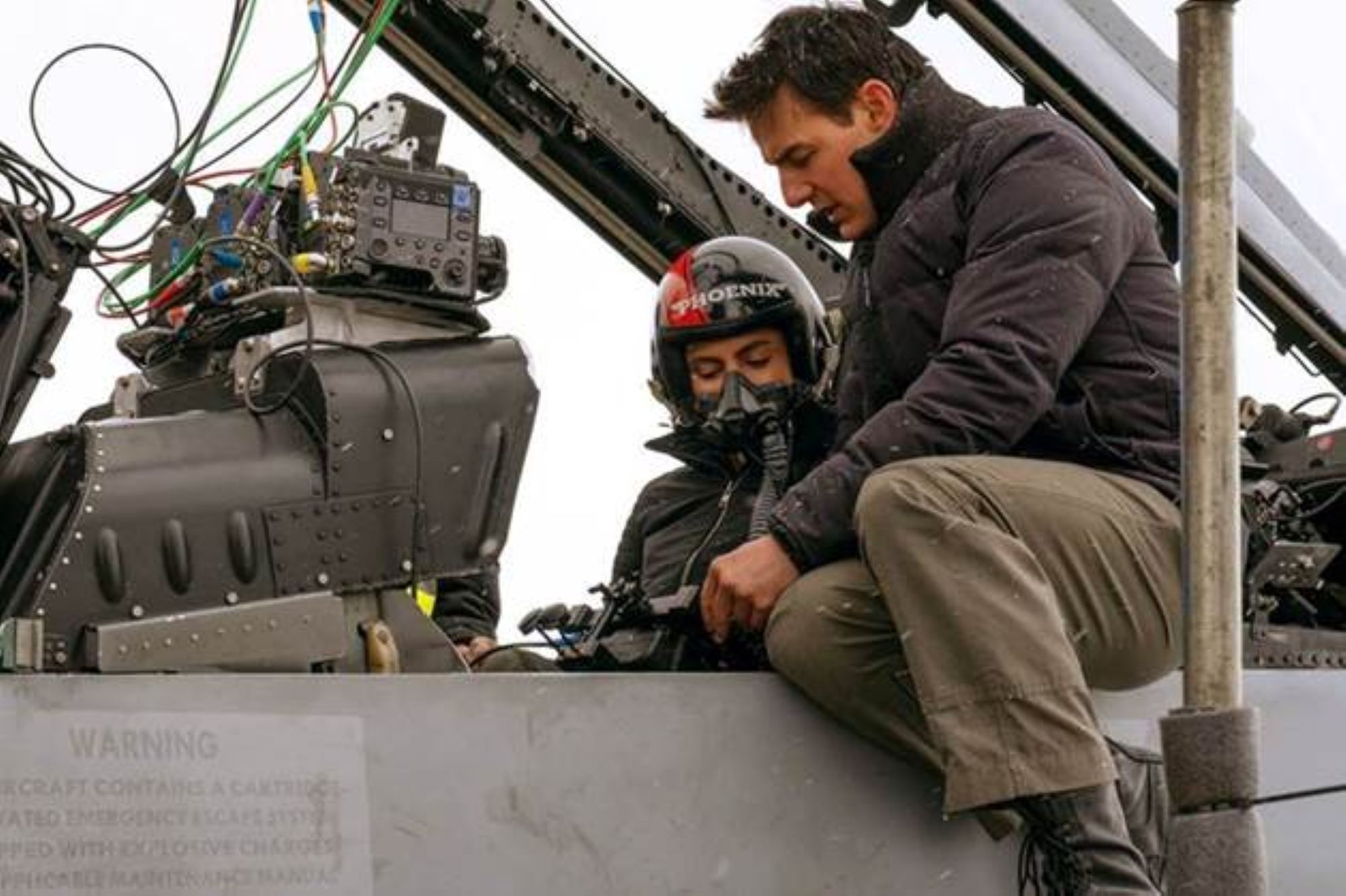 Sự kỳ công của Tom Cruise và ekip: Đích thân phát triển chương trình dạy bay