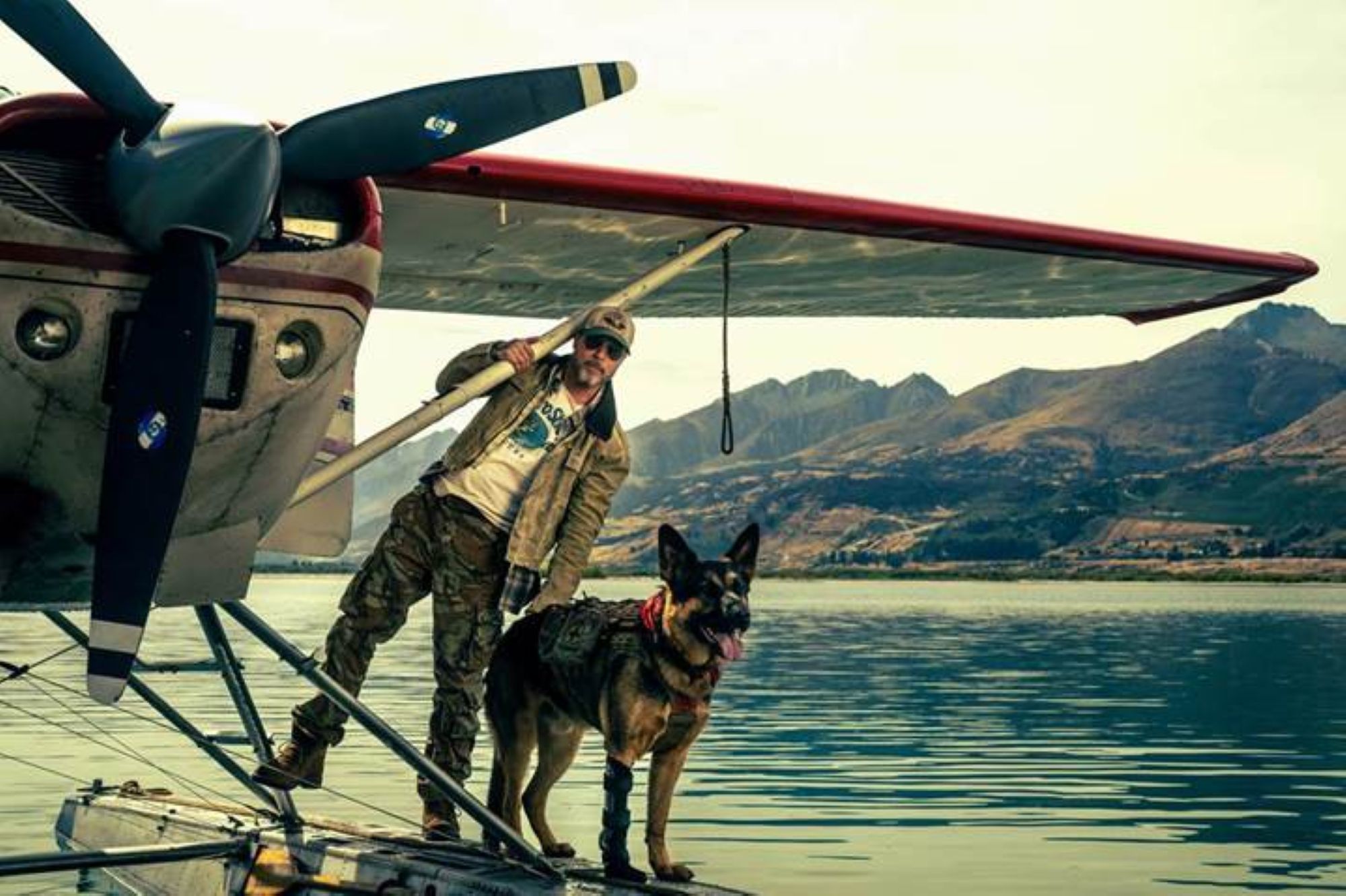 TRÁI TIM QUÁI THÚ: Siêu phẩm sinh tồn nghẹt thở của Brad Pitt giữa băng giá Alaska