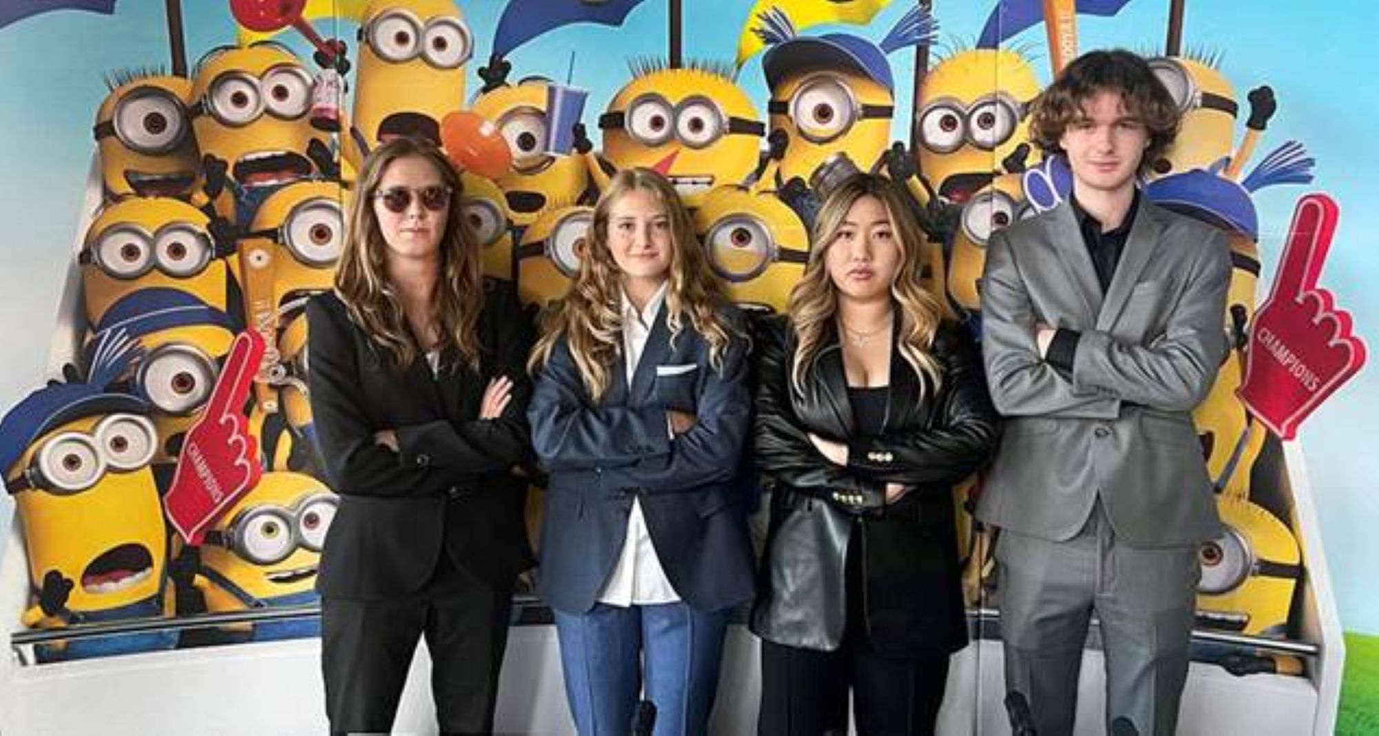 MINIONS VÀ QUÁI VẬT trào lưu này đã khiến tỷ lệ khán giả thanh thiếu niên (từ 13-17 tuổi) đến rạp tăng vọt lên mức kỷ lục 34% (gấp hơn 4 lần so với mức 8% của phần phim trước đó).