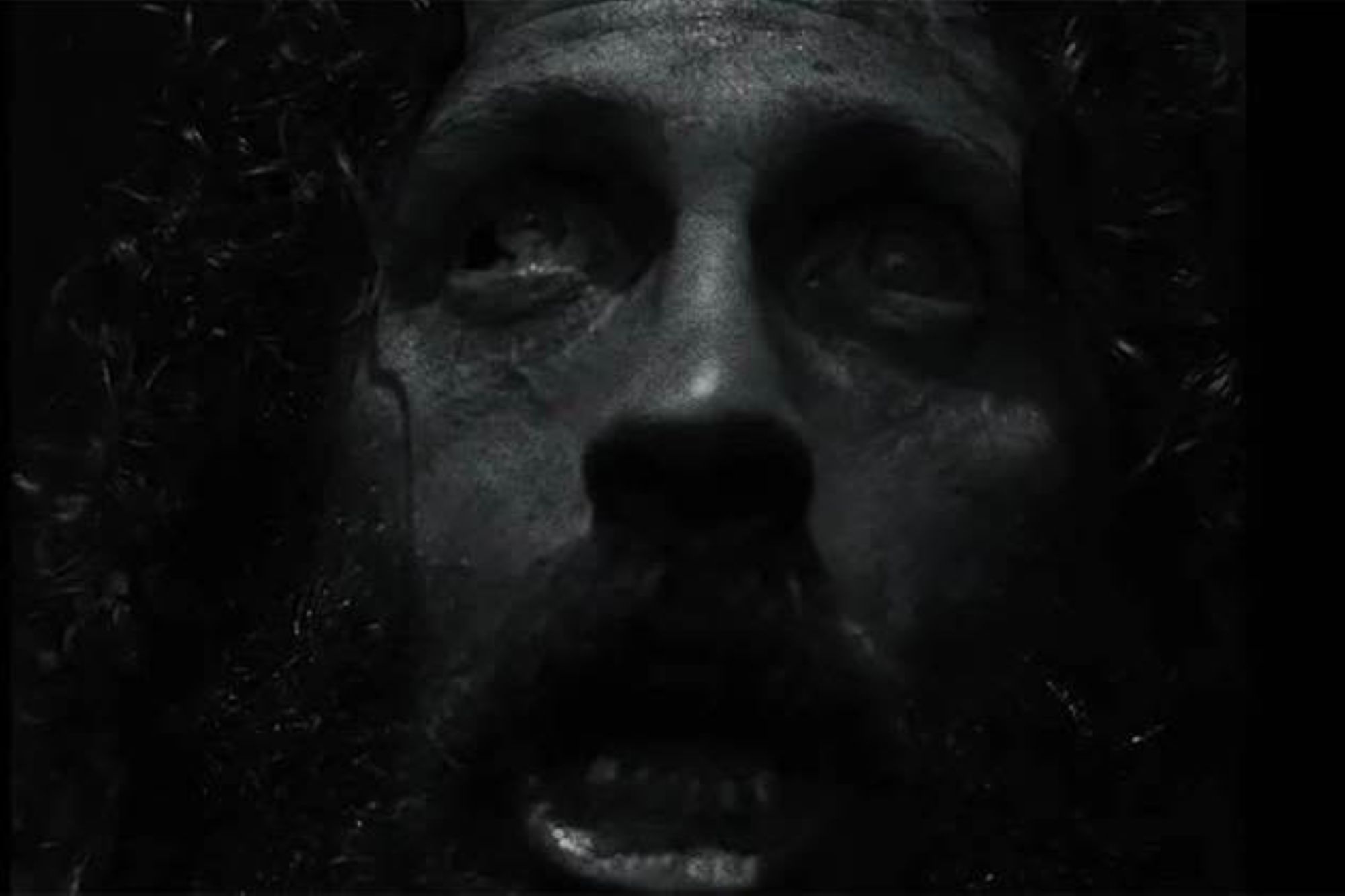 WERWULF MA SÓI là tác phẩm tiếp theo của Robert Eggers (Nosferatu, The Northman), bậc thầy của dòng phim kinh dị lịch sử