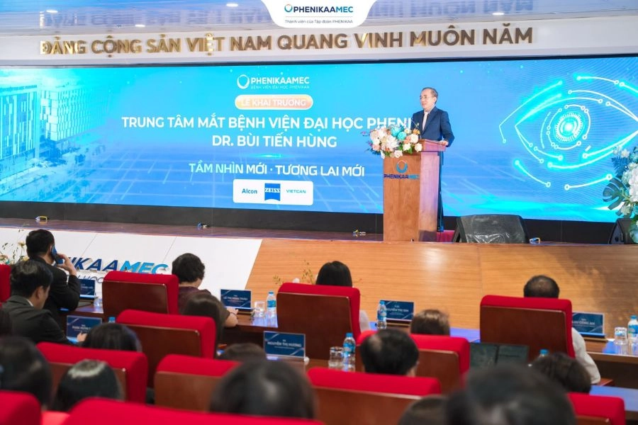 4bf8bf68-7897-428f-a99f-ac36aee3949f-khai-truong-trung-tam-mat-benh-vien-dai-hoc-phenikaa-dr-bui-tien-hung-4-(2).webp