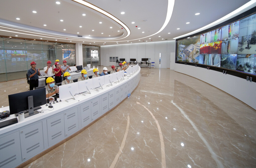 595-nha-may-dot-rac-lon-nhat-viet-nam.jpg