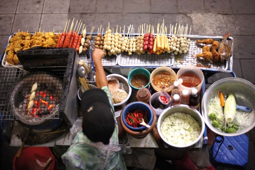 612-quan-ly-kinh-doanh-thuc-pham-duong-pho.jpg