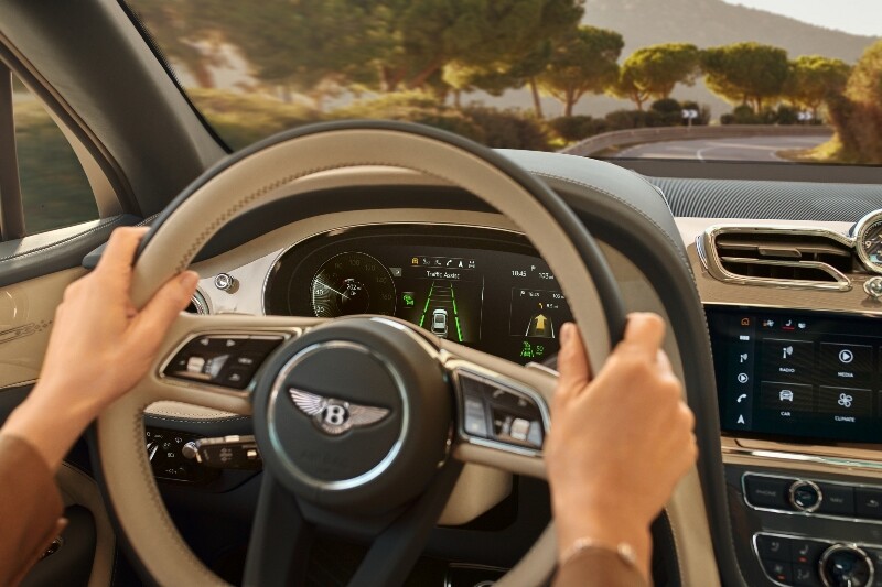 806-tinh-nang-chong-lat-chu-dong-bentley-dynamic-ride.jpg