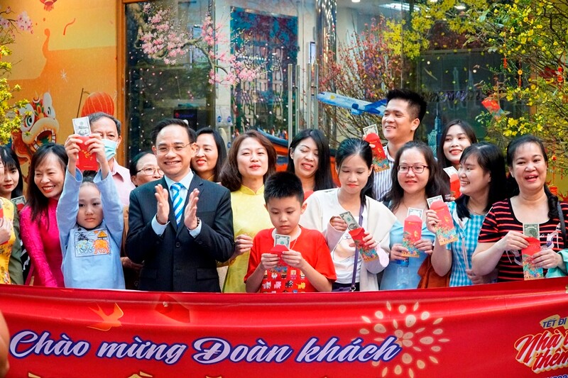 1146-xuat-canh.jpg