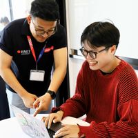 Sinh viên RMIT Việt Nam được trao học bổng Voices of the Future Fellow đầu tiên