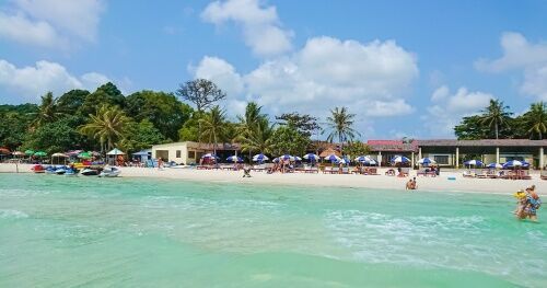 Từ bãi biển Waikiki tới Bãi Sao: Những vùng đất quyến rũ, sôi động