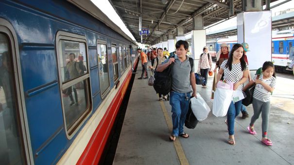 Giảm 5 10% cho khách mua vé tàu Tết 2023 trong 10 ngày đầu