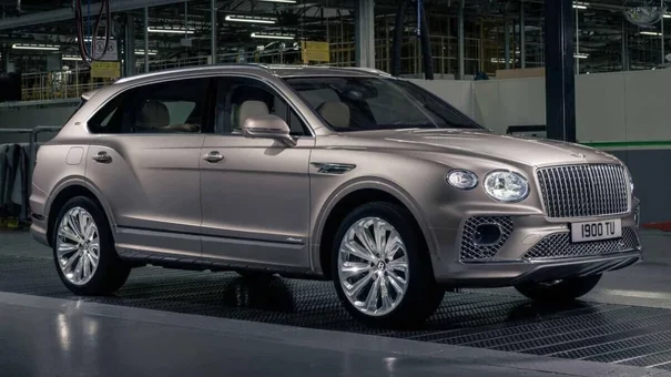 Camera lùi mất tín hiệu, hơn 3.000 xe Bentley Bentayga bị triệu hồi