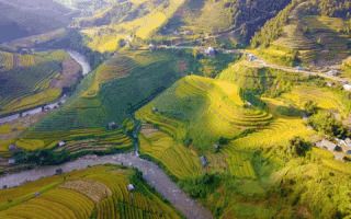 'Đã mắt' ngắm ruộng bậc thang mùa lúa chín ở Thanh Hóa