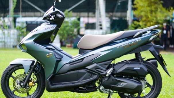 Giá xe máy Honda Air Blade cuối tháng 10: Chênh hơn chục triệu đồng