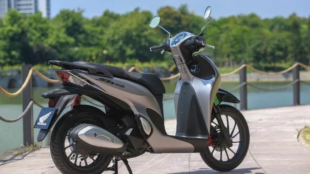 Giá xe máy Honda SH Mode 2022 mới nhất cuối tháng 10