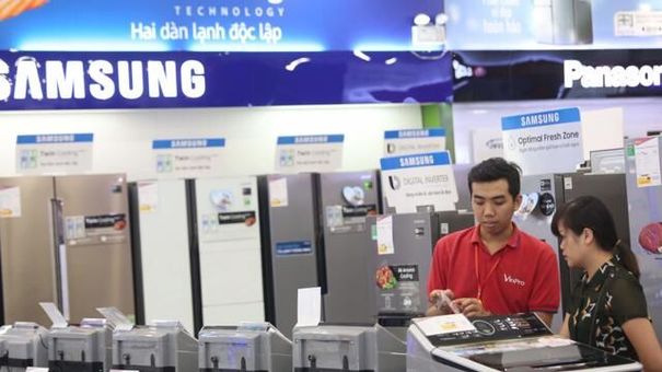 Hoàn thiện thể chế bảo vệ quyền lợi người tiêu dùng