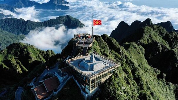 3 đỉnh núi linh thiêng nhất Việt Nam ai cũng muốn đến một lần