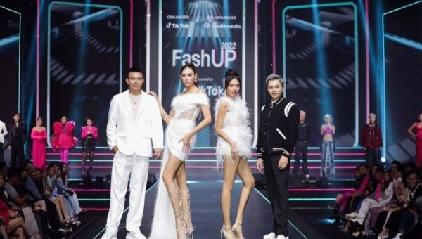 Gala Night FashUP 2022 by TikTok: 