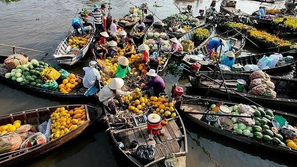 Về miền Tây trải nghiệm 7 chợ nổi hấp dẫn du khách