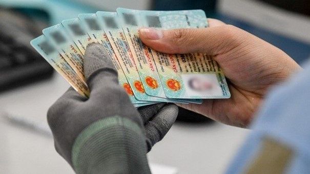 Hà Nội bỏ yêu cầu CCCD, sổ hộ khẩu trong thủ tục hành chính