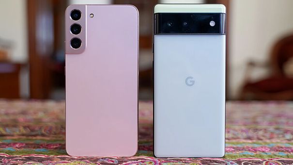 Google cần 60 năm để bán điện thoại bằng Samsung một năm