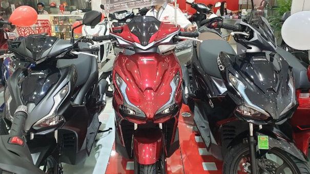 Honda Air Blade ra mắt phiên bản mới giá “cực sốc”
