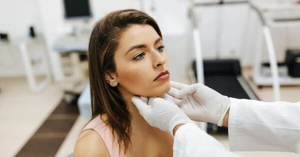 Bảy dấu hiệu của tuyến giáp kém hoạt động
