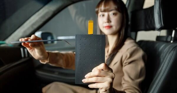 Loa ô tô mỏng gấp 10 lần, thích đặt đâu trên xe cũng được