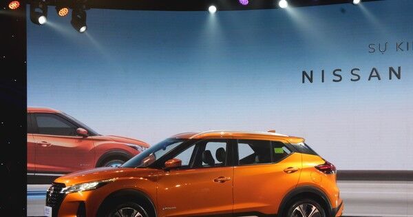 Loạt SUV lai điện sẵn sàng chào khách Việt