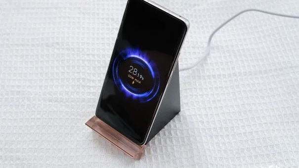Đây là sạc không dây 100W của Xiaomi: Mua một được ba, giá chưa tới 1 triệu đồng