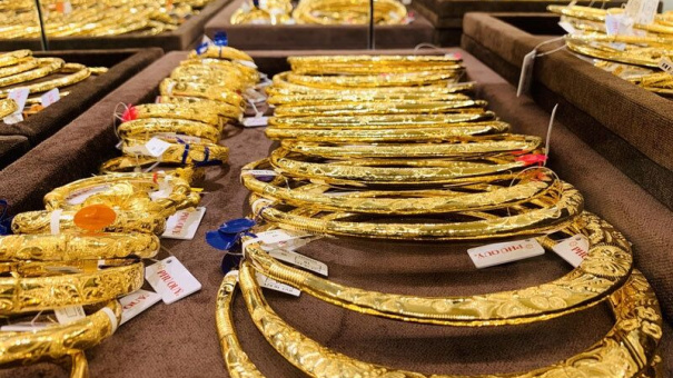 Giá vàng hôm nay 4/11: Nối dài đà giảm