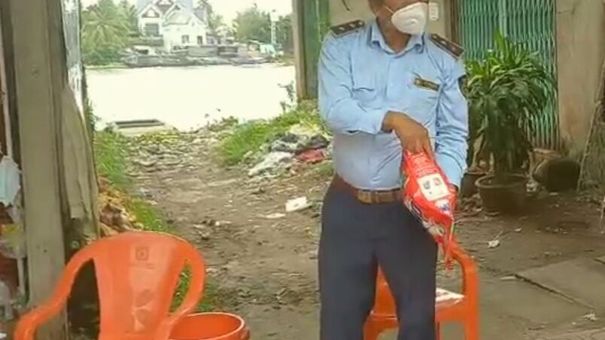 Hơn 200 gói bột giặt giả mạo nhãn hiệu OMO được phát hiện tại huyện Cái Bè, Tiền Giang