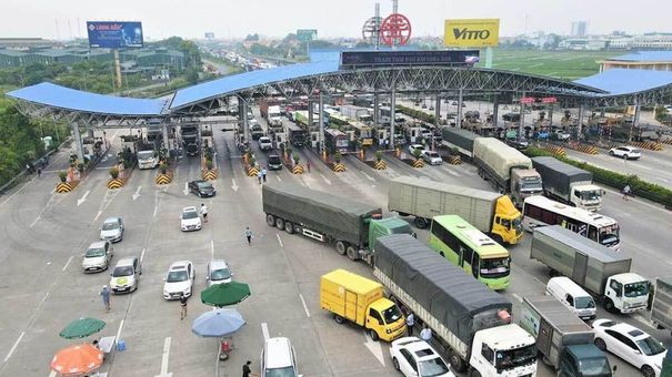 Hà Nội chỉ đạo tạm dừng thu phí để xả trạm nếu ùn tắc dịp nghỉ lễ 30/4-1/5