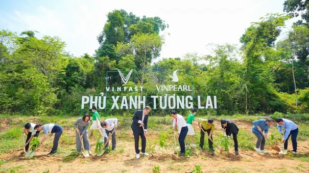 VinFast hưởng ứng chiến dịch “ Một sản phẩm, một cây xanh”