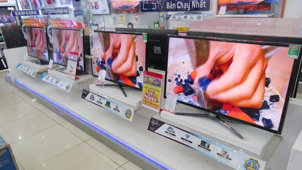 Mua hàng điện tử trưng bày, hạ giá có nên hay không?