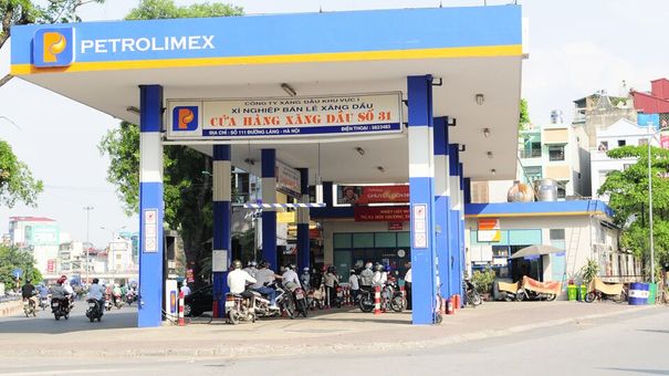 Xăng RON95 tiếp tục tăng giá, lên gần 30.000 đồng/lít