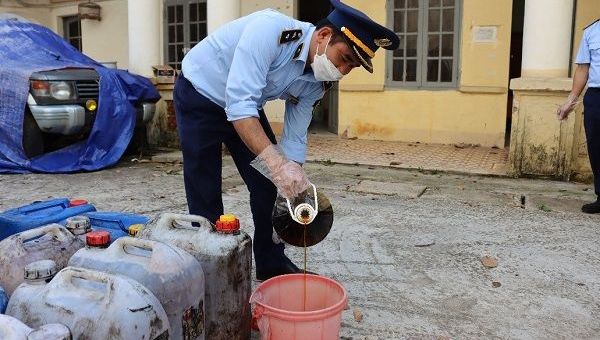 Thu giữ hơn 1.100 kg mỡ nước bẩn, không đảm bảo vệ sinh