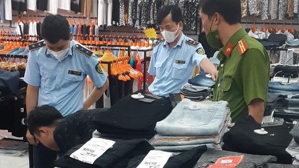 Xử lý 1 cơ sở kinh doanh hàng hóa không rõ nguồn gốc xuất xứ tại Nam Định