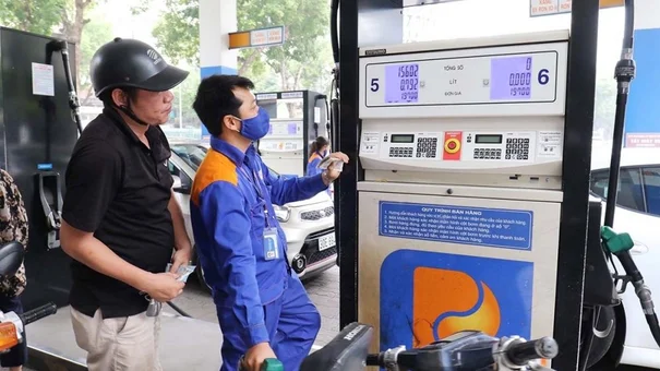 Công Thương qua góc nhìn báo chí ngày 22/5: Giá xăng dầu ngày 23/5 diễn biến thế nào?