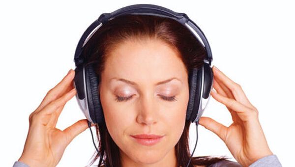 Thói quen sử dụng tai nghe sai cách có thể khiến 1,1 tỷ người trẻ bị điếc