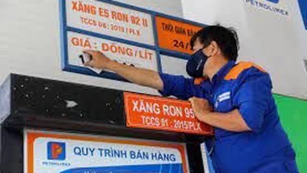 Giá xăng dầu sẽ tăng trong ngày mai ?