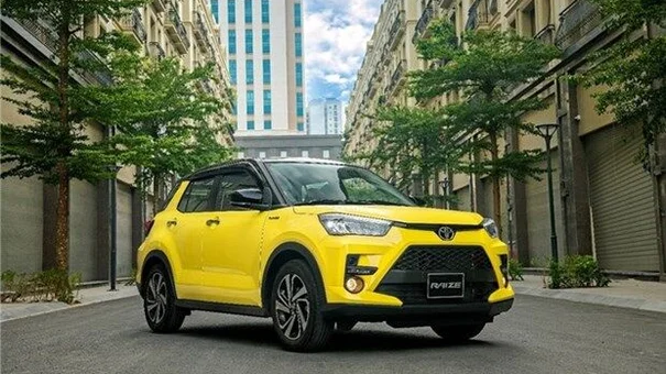 Toyota Việt Nam triệu hồi 191 xe Raize có thể bị sập gầm