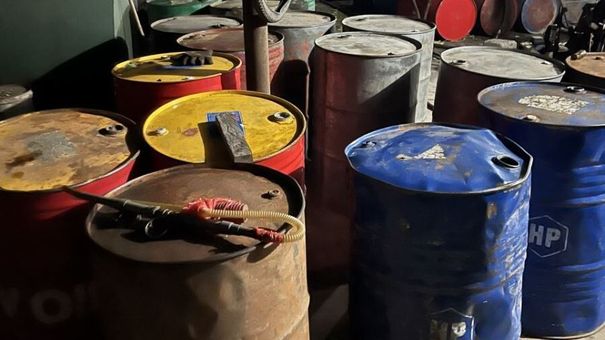 Hà Nội: Tạm giữ hơn 3.000 lít xăng và dầu diezel để điều tra