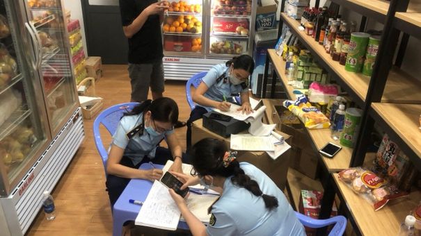 Phát hiện lô hàng thuốc lá điếu các loại có dấu hiệu giả mạo nhãn hiệu