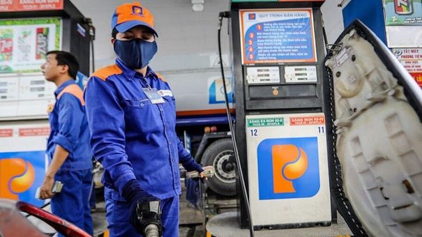 Thị trường hàng hóa 5 tháng đầu năm: “Nóng” giá xăng dầu
