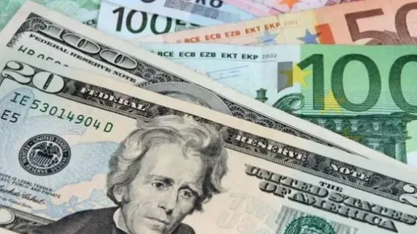 USD tiếp tục tăng giá, hướng tới tuần tăng nhiều nhất trong 5 tuần