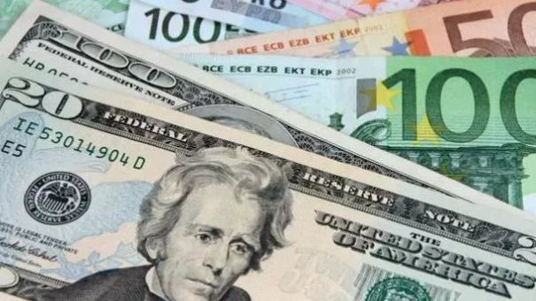 USD tiếp tục tăng giá, hướng tới tuần tăng nhiều nhất trong 5 tuần