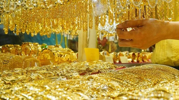 Giá vàng hôm nay 13/6: Vàng SJC tiến gần mốc 70 triệu đồng