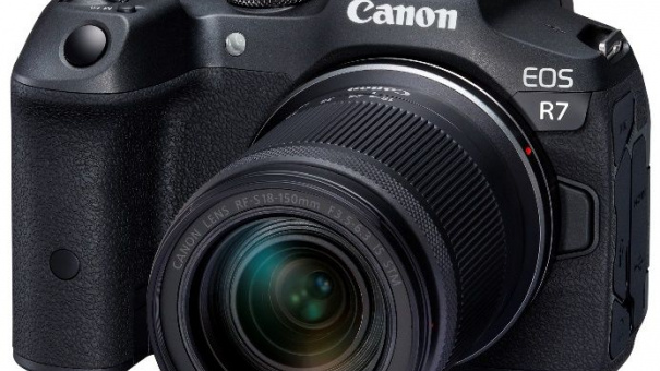 Canon EOS R (evolution) sử dụng cảm biến APS-C với hai máy ảnh không gương lật mới và ống kính RF-S mới
