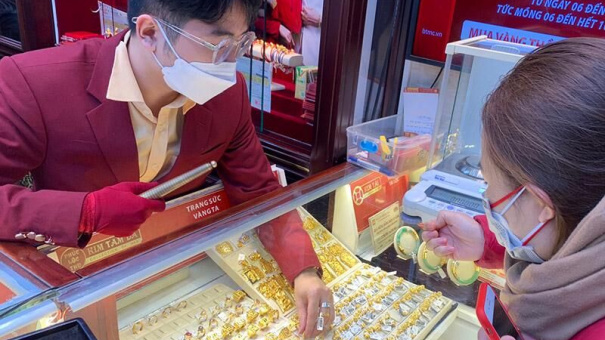 Giá vàng hôm nay 6/6: Áp lực thắt chặt tiền tệ, vàng giảm giá