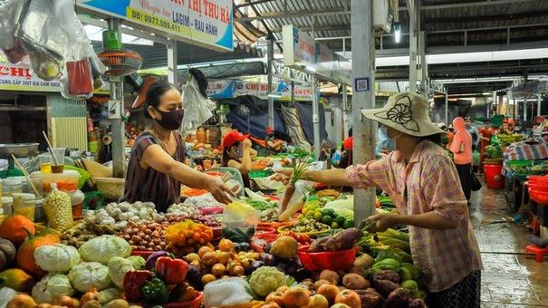 Thế giới quay cuồng lạm phát, người dân “sấp ngửa” với cơm áo gạo tiền