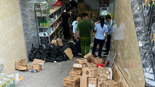 Tạm giữ hơn 20.000 sản phẩm vi phạm của Công ty TNHH Xuất nhập khẩu Mỹ phẩm CRYO
